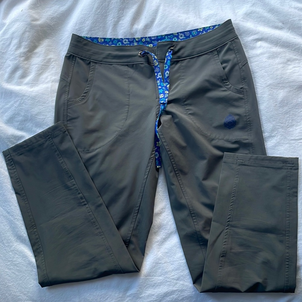 Stio Womens pant. Size 6. No tags, but never worn.